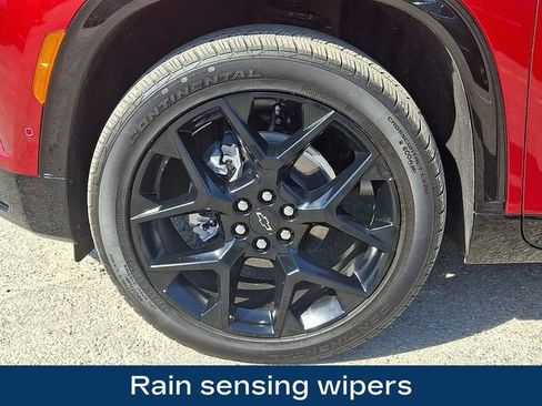 Used 2025 Chevrolet Traverse RS w/ LPO, Floor Liner Package AWD/4WD image 32