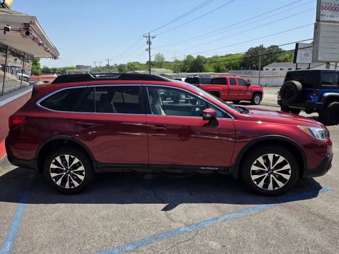 Used 2015 Subaru Outback 2.5i Limited AWD/4WD image 3