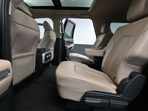 Used 2024 Ford Expedition Max Limited image 41