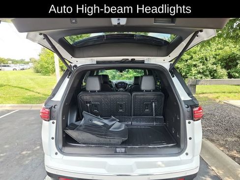 Used 2022 Chevrolet Traverse Premier w/ LPO, Floor Liner Package AWD/4WD image 32