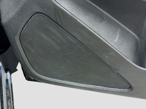 Used 2023 Chevrolet Equinox LT FWD image 20