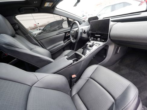 Used 2023 Toyota bZ4X Limited image 41