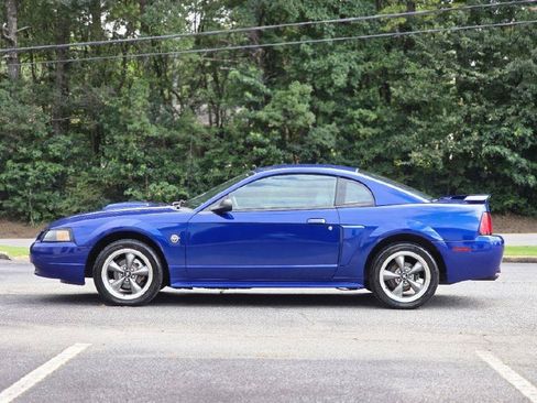 Used 2004 Ford Mustang GT RWD image 3