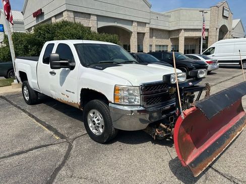 Used 2011 Chevrolet Silverado 2500 W/T w/ Snow Plow Prep Package AWD/4WD image 7