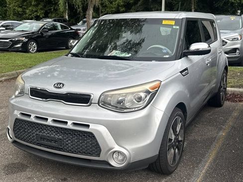 Used 2015 Kia Soul ! FWD image 3