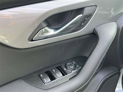 New 2026 Chevrolet Blazer LT image 9