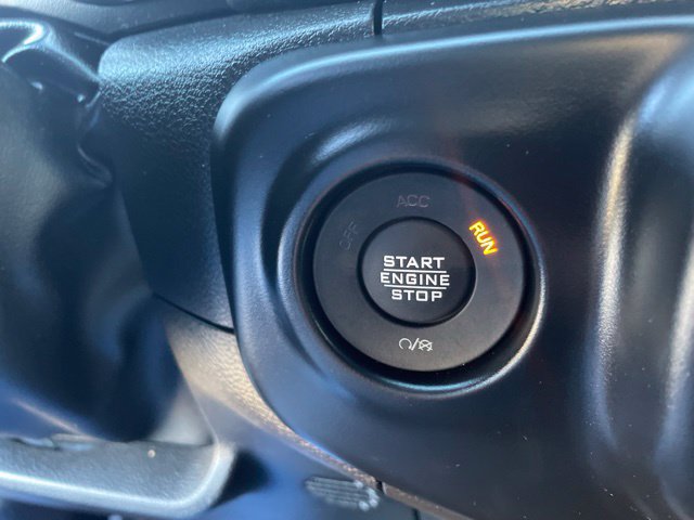 Used 2022 Jeep Wrangler Unlimited Sahara w/ Cold Weather Group AWD/4WD image 40