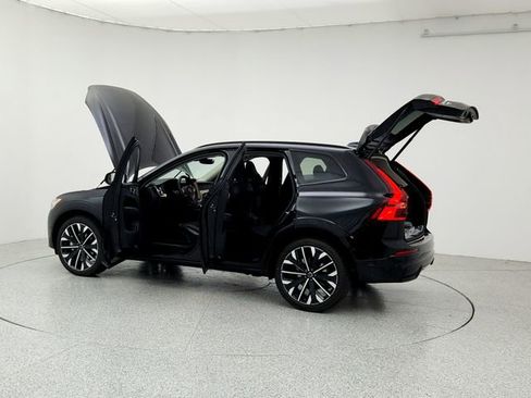 New 2026 Volvo XC60 B5 Ultra w/ Protection Package Premier image 12