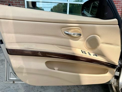 Used 2009 BMW 328i Sedan RWD image 32
