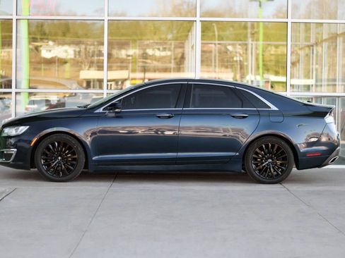 Used 2017 Lincoln MKZ Premiere AWD/4WD image 4