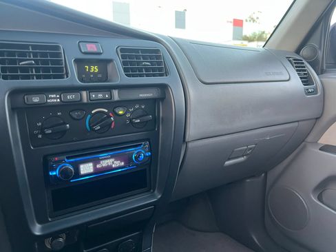 Used 2002 Toyota 4Runner SR5 RWD image 29