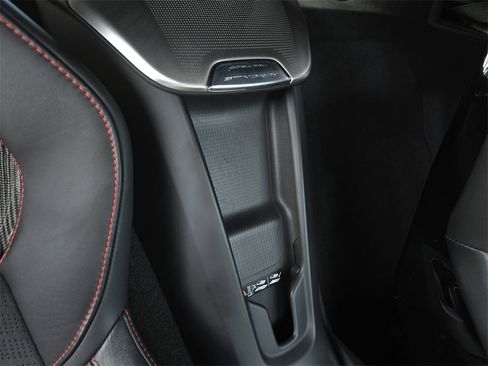 Used 2021 Chevrolet Corvette Stingray Premium Cpe w/ Z51 Performance Package image 22