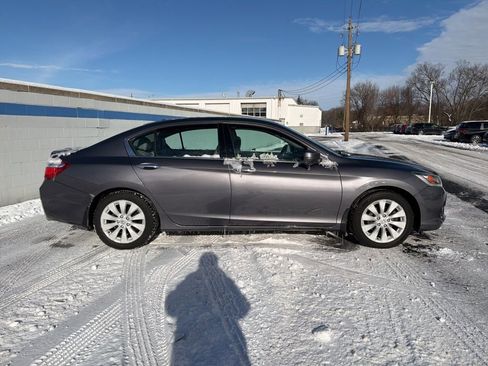 Used 2015 Honda Accord Touring image 6