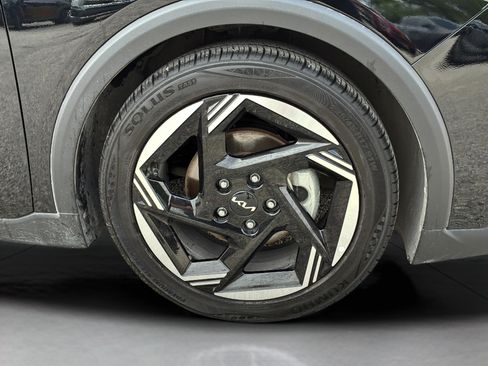 Certified 2025 Kia K4 EX FWD image 30