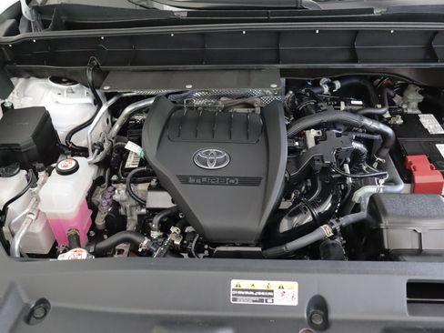 Used 2023 Toyota Highlander XSE AWD/4WD image 32