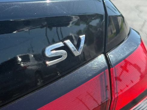 Used 2021 Nissan Versa SV FWD image 16