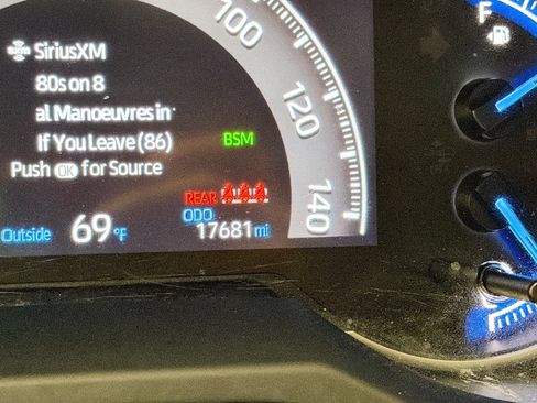 Used 2025 Toyota RAV4 LE AWD/4WD image 8
