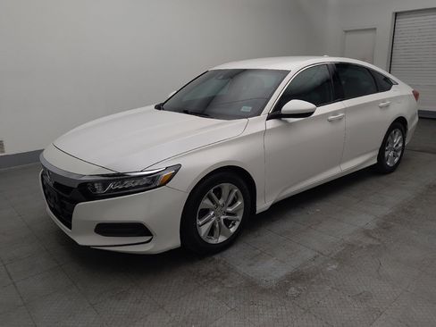 Used 2018 Honda Accord LX image 2