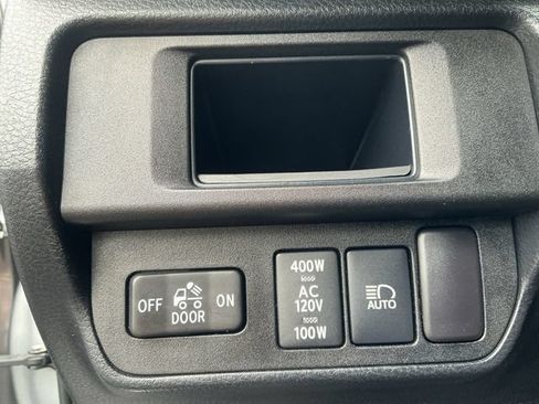 Used 2019 Toyota Tacoma TRD Off-Road AWD/4WD image 24