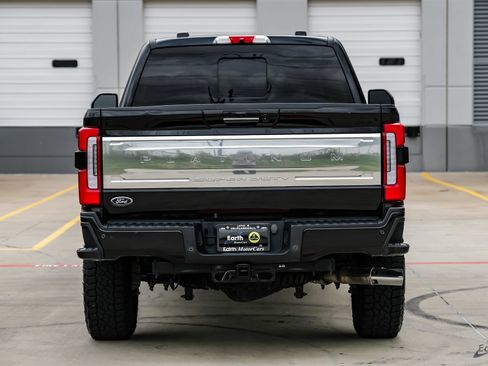 Used 2024 Ford F350 Platinum w/ Tremor Off-Road Package AWD/4WD image 12