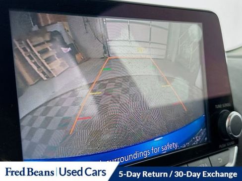 Used 2020 Nissan Sentra SV image 15