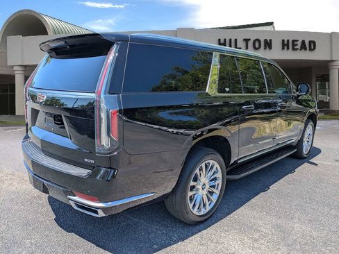 Used 2022 Cadillac Escalade ESV Premium Luxury RWD image 6
