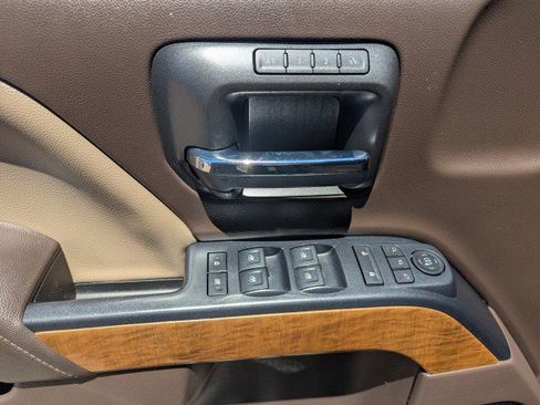 Used 2018 Chevrolet Silverado 1500 LTZ w/ Texas Edition AWD/4WD image 10