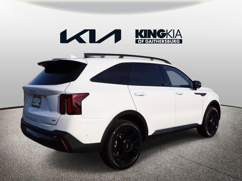 Certified 2024 Kia Sorento SX Prestige w/ Olive Brown Leather Package AWD/4WD image 3