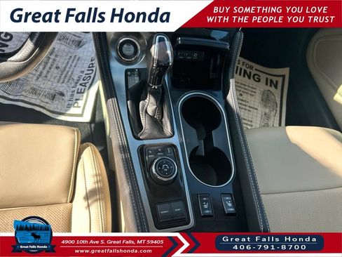 Used 2017 Nissan Maxima 3.5 SL FWD image 17