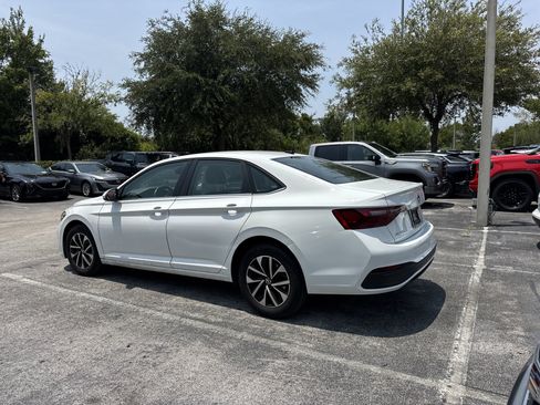 Used 2024 Volkswagen Jetta S FWD image 2