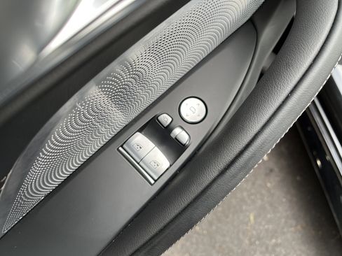 Used 2025 BMW M850i xDrive Coupe image 15