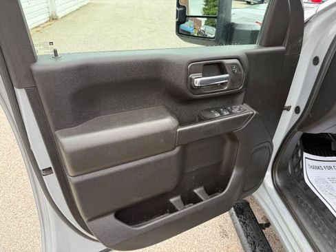 Used 2024 Chevrolet Silverado 2500 W/T AWD/4WD image 10