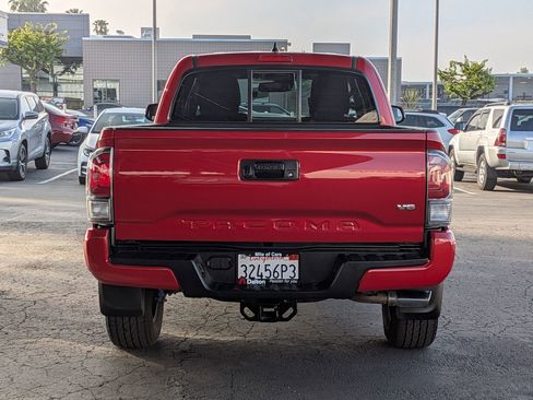 Certified 2022 Toyota Tacoma TRD Sport w/ TRD Premium Sport Package image 3