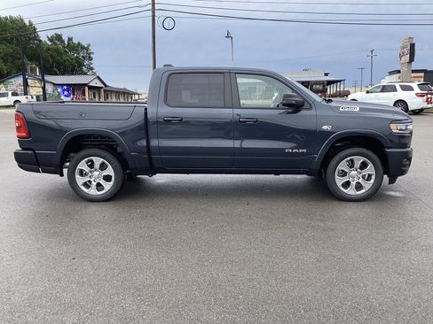 New 2026 RAM 1500 Big Horn AWD/4WD image 4