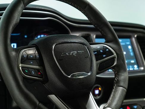 Used 2019 Dodge Challenger SRT Hellcat image 24