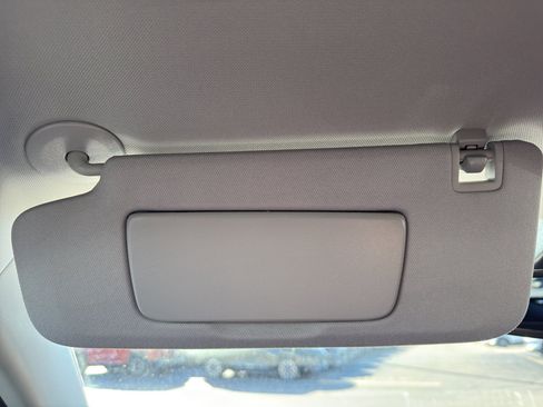 Used 2024 GMC Terrain SLE image 23