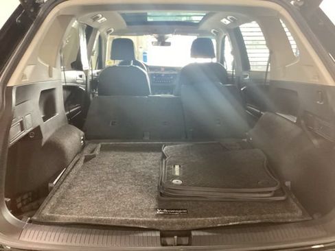 Certified 2024 Volkswagen Tiguan Wolfsburg Edition AWD/4WD image 17