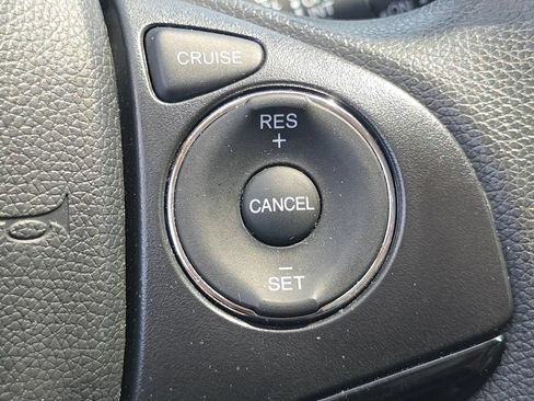 Used 2022 Honda HR-V LX image 28
