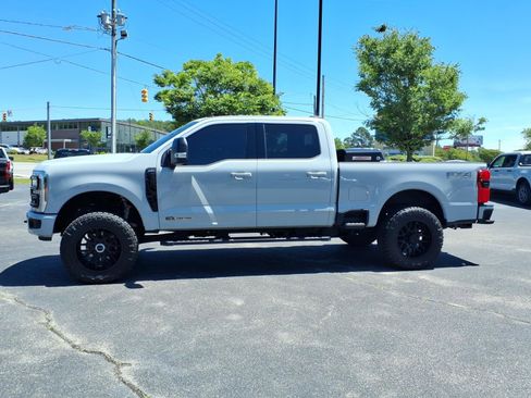 Used 2025 Ford F350 Lariat w/ Lariat Ultimate Package AWD/4WD image 23