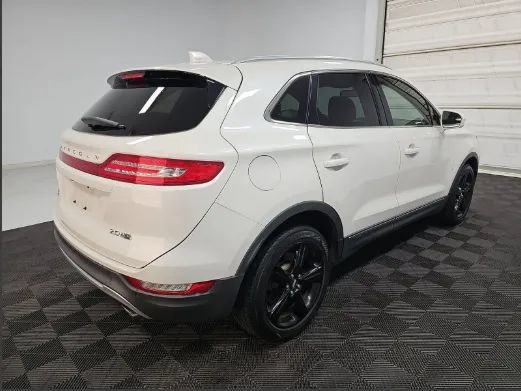 Used 2015 Lincoln MKC AWD image 2