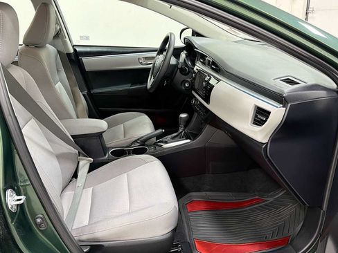 Used 2014 Toyota Corolla LE FWD image 28