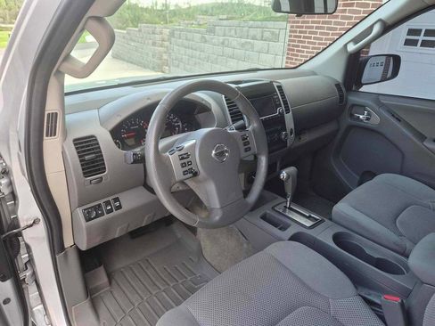 Used 2016 Nissan Frontier SV AWD/4WD image 12