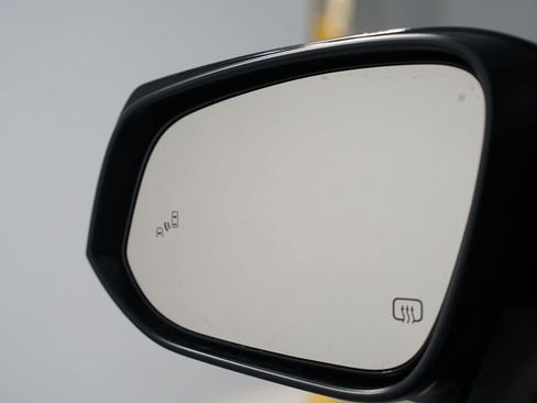 Certified 2025 Toyota Corolla Cross LE image 25