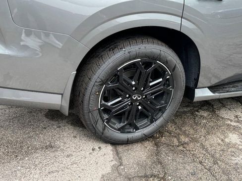 New 2026 INFINITI QX80 4WD w/ Sport Exterior Package image 4