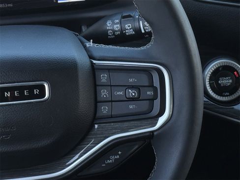 Used 2022 Jeep Wagoneer Series III image 15