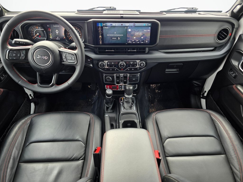 Used 2024 Jeep Gladiator Rubicon AWD/4WD image 18