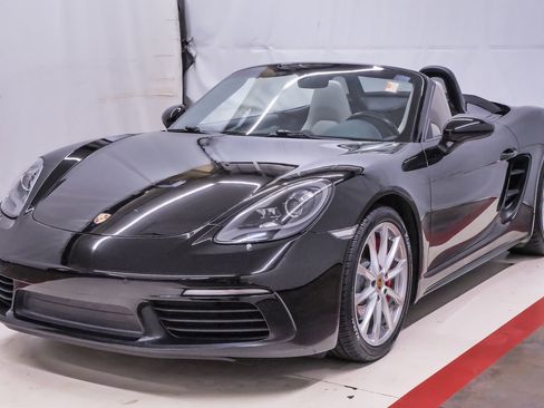Used 2018 Porsche 718 Boxster S image 1