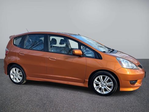 Used 2011 Honda Fit Sport image 6