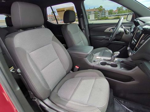 Used 2022 Chevrolet Traverse LT w/ Midnight/Sport Edition FWD image 26