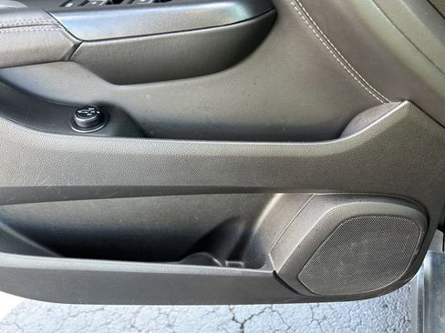 Used 2016 Cadillac SRX Luxury w/ Driver Awareness Package image 18